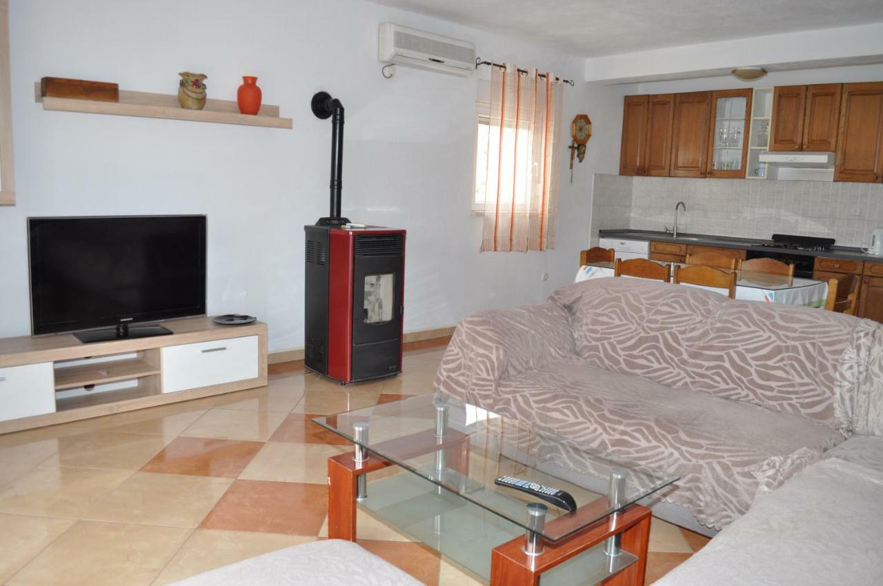 Apartment Ljubica Ljuban Makarska Esterno foto