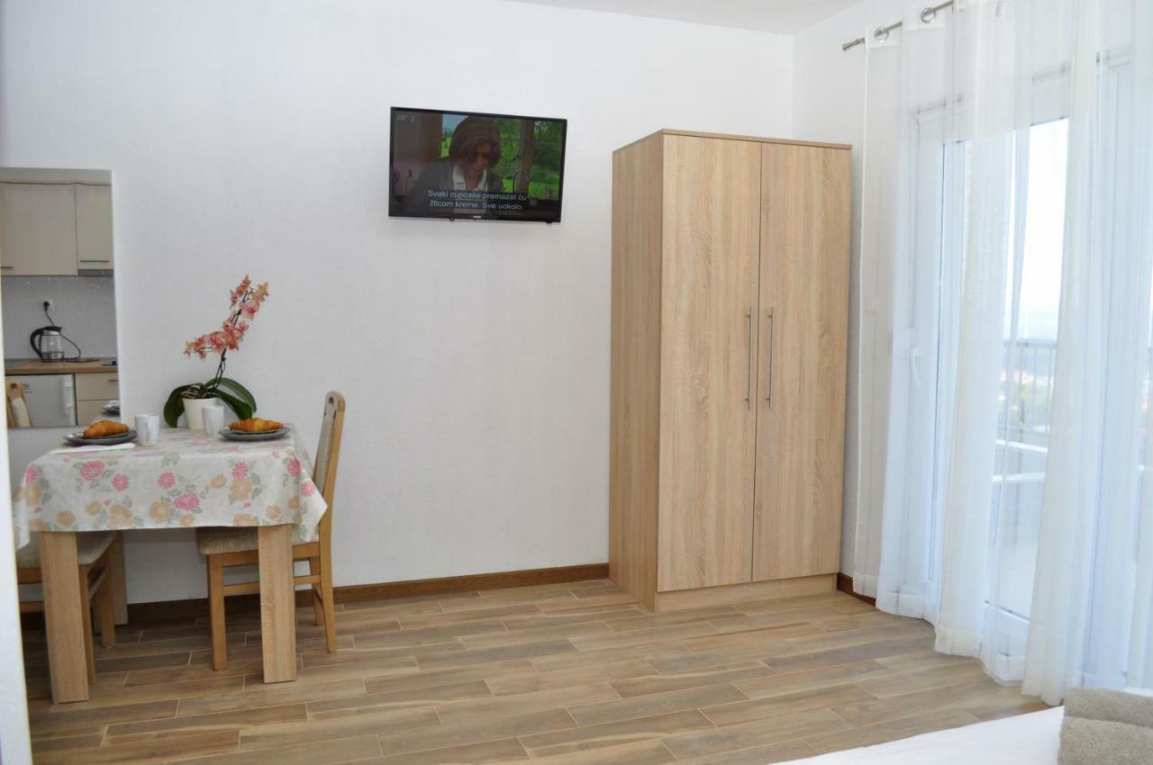 Apartment Ljubica Ljuban Makarska Esterno foto